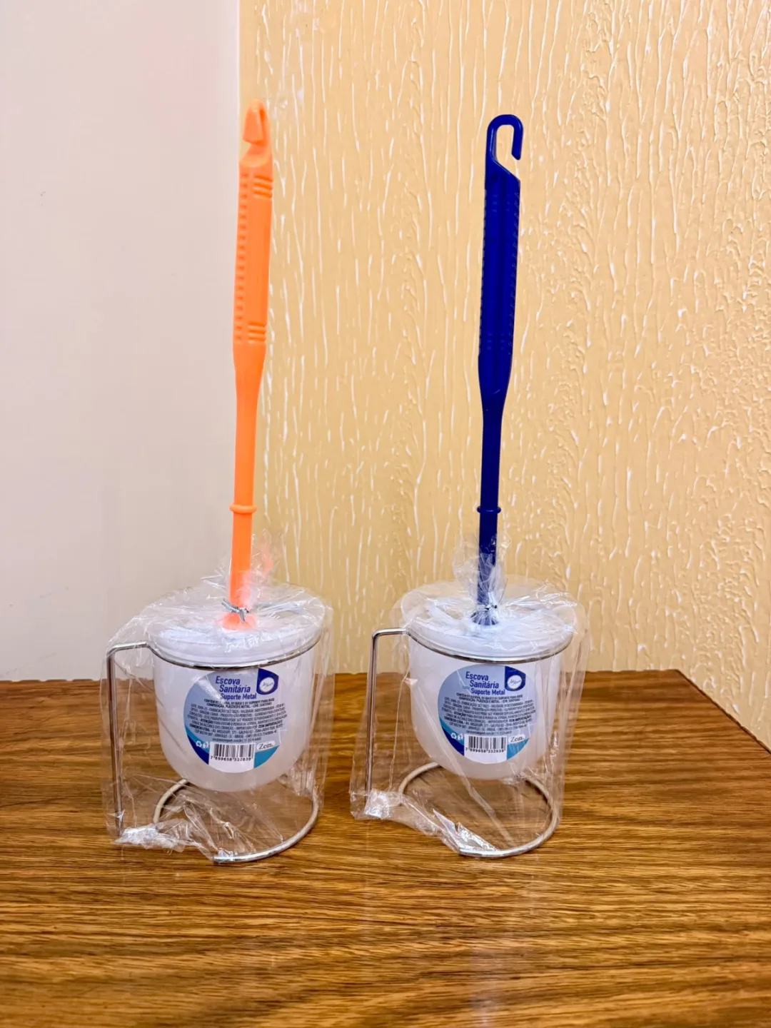 Escova Sanitária com Base Metálica