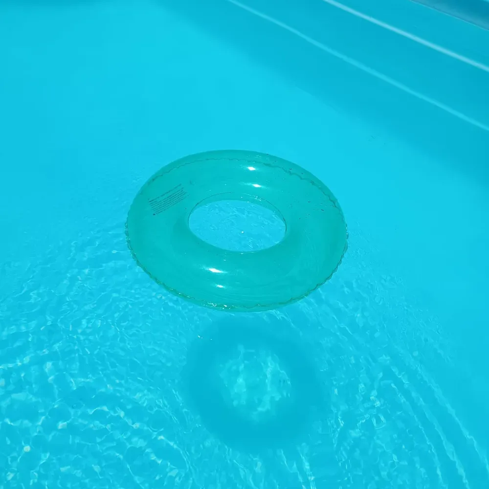Boia Inflável Neon Transparente